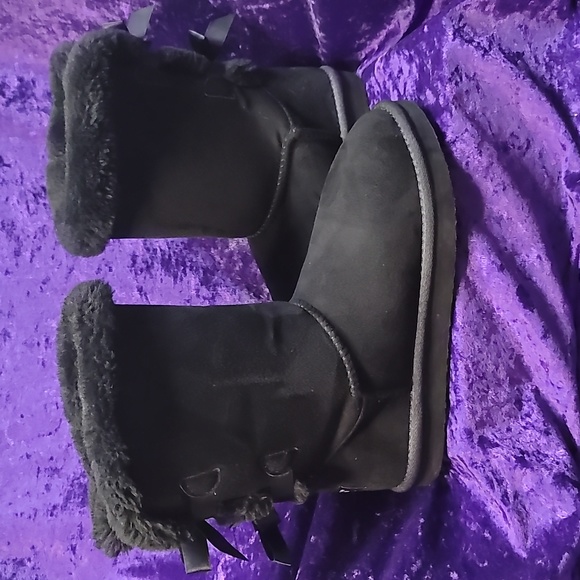 Ugg double bowed boots - Picture 3 of 4